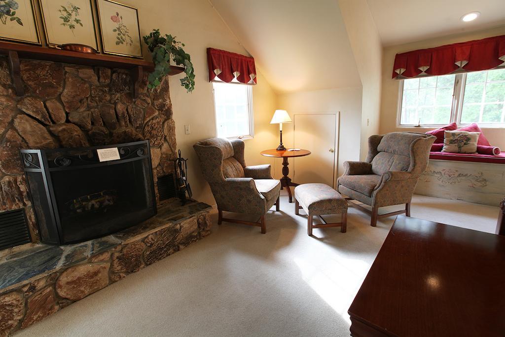 Highland House Bed And Breakfast Μαριπόζα Δωμάτιο φωτογραφία