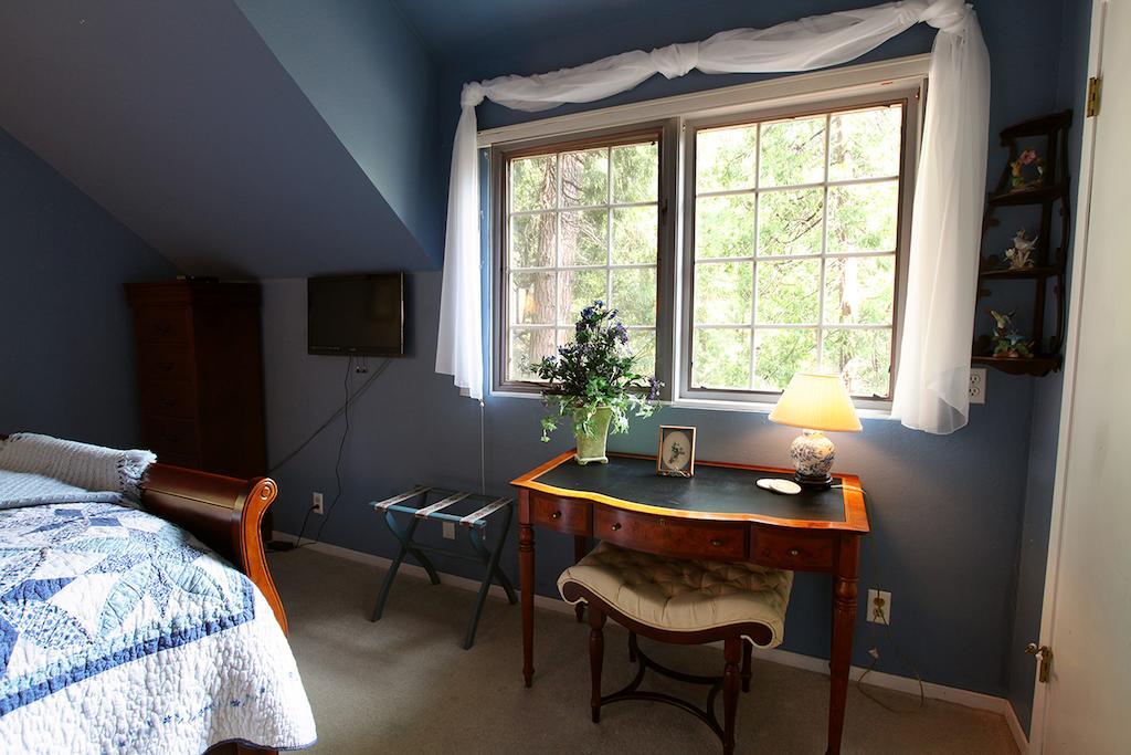 Highland House Bed And Breakfast Μαριπόζα Δωμάτιο φωτογραφία